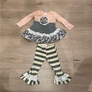 Giggle Moon matching set in grey and pink 18M